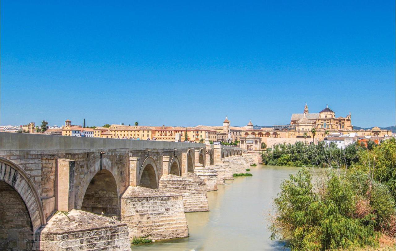 Beautiful Apartment In Cordoba With Kitchenette ภายนอก รูปภาพ