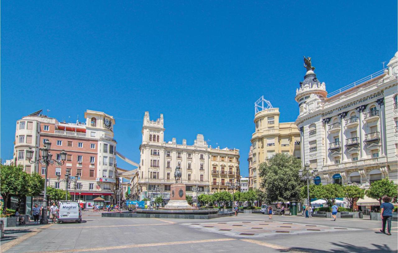 Beautiful Apartment In Cordoba With Kitchenette ภายนอก รูปภาพ